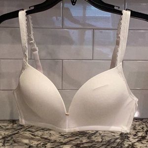 Warner’s Women's Wire Free Bra, 38C, good condition.